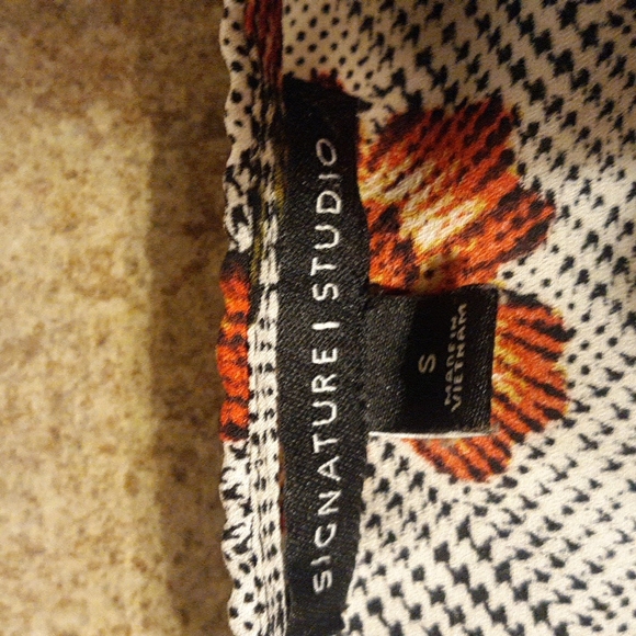 Signature Studio blouse - Picture 8 of 8